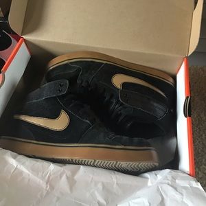 Nike sb air force gum bottom mens 9 shoes